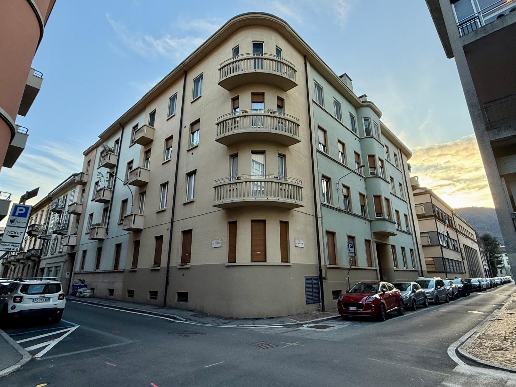 Comoluxhouse- Intero Appartamento Екстер'єр фото