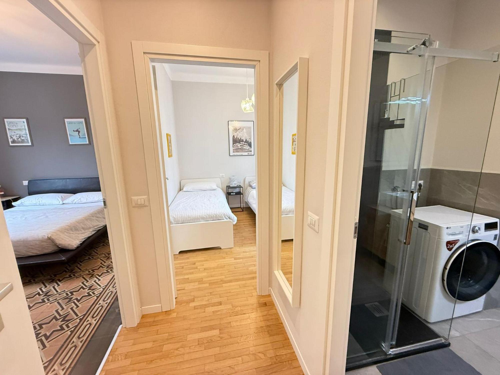 Comoluxhouse- Intero Appartamento Екстер'єр фото